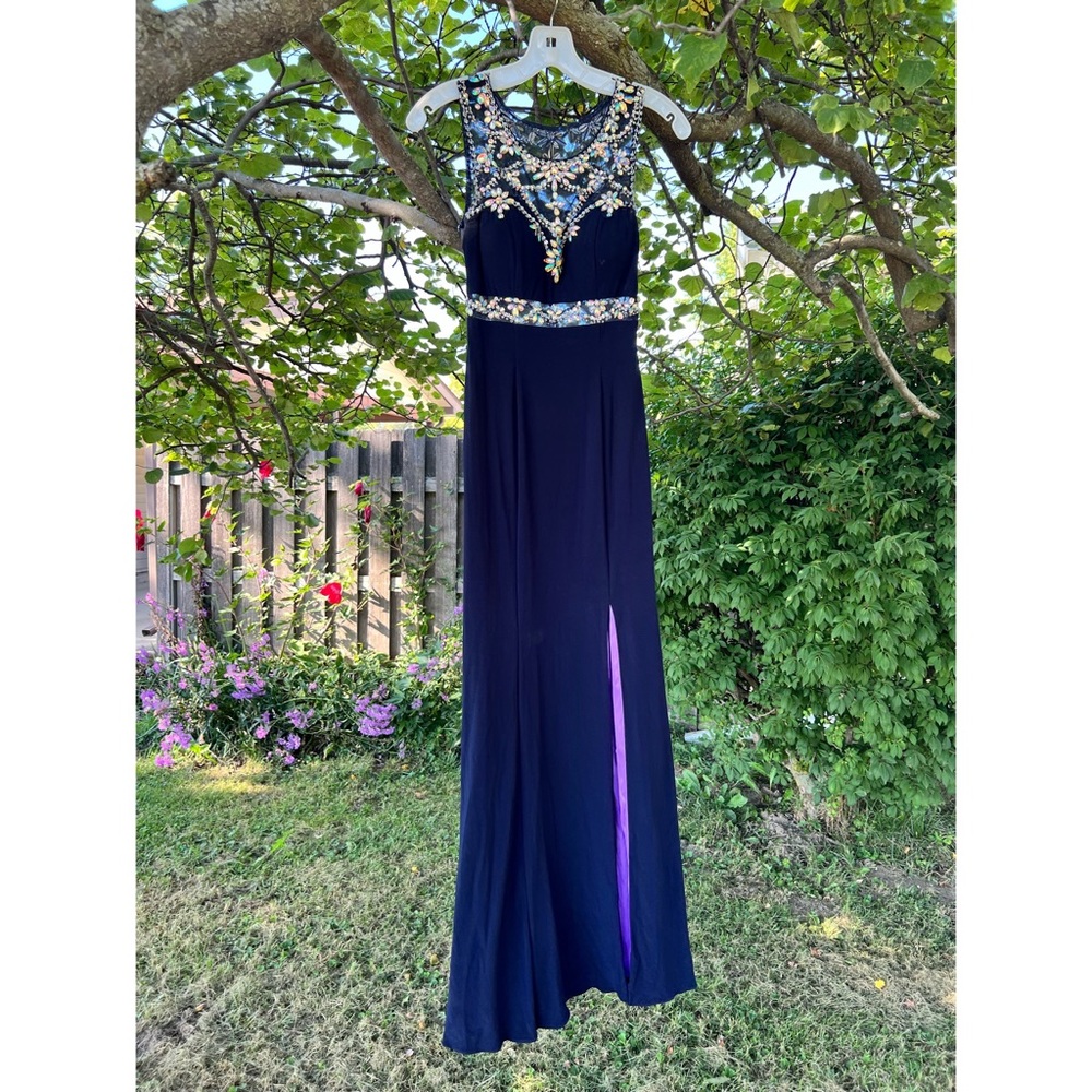Betsy & Adam size 2 prom dress evening dress event dress special occasion. Navy